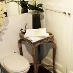 Couette-café La Grange En Champagne 3*