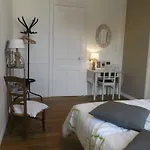 La Grange En Champagne Couette-café