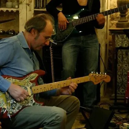 Bed & Breakfast La Grange En Champagne 3*