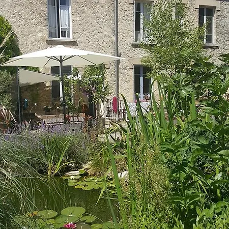 La Grange En Champagne Bed & Breakfast 3*