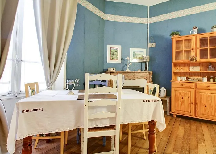 La Grange En Champagne Bed and Breakfast